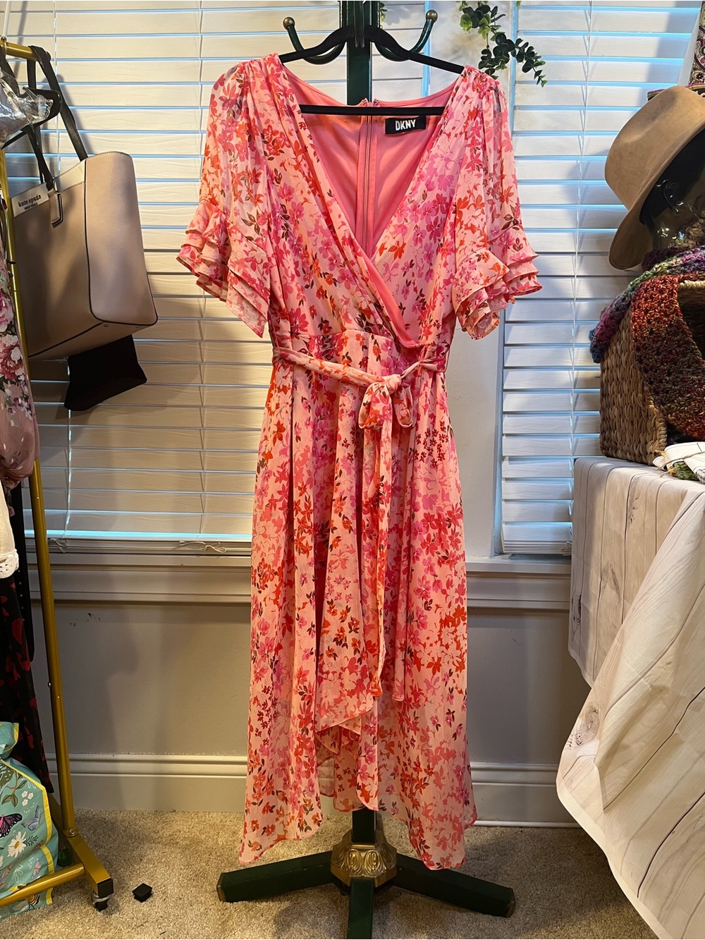 DKNY Pink and Coral Floral Wrap Midi Dress Sz 16 - Picture 3 of 8